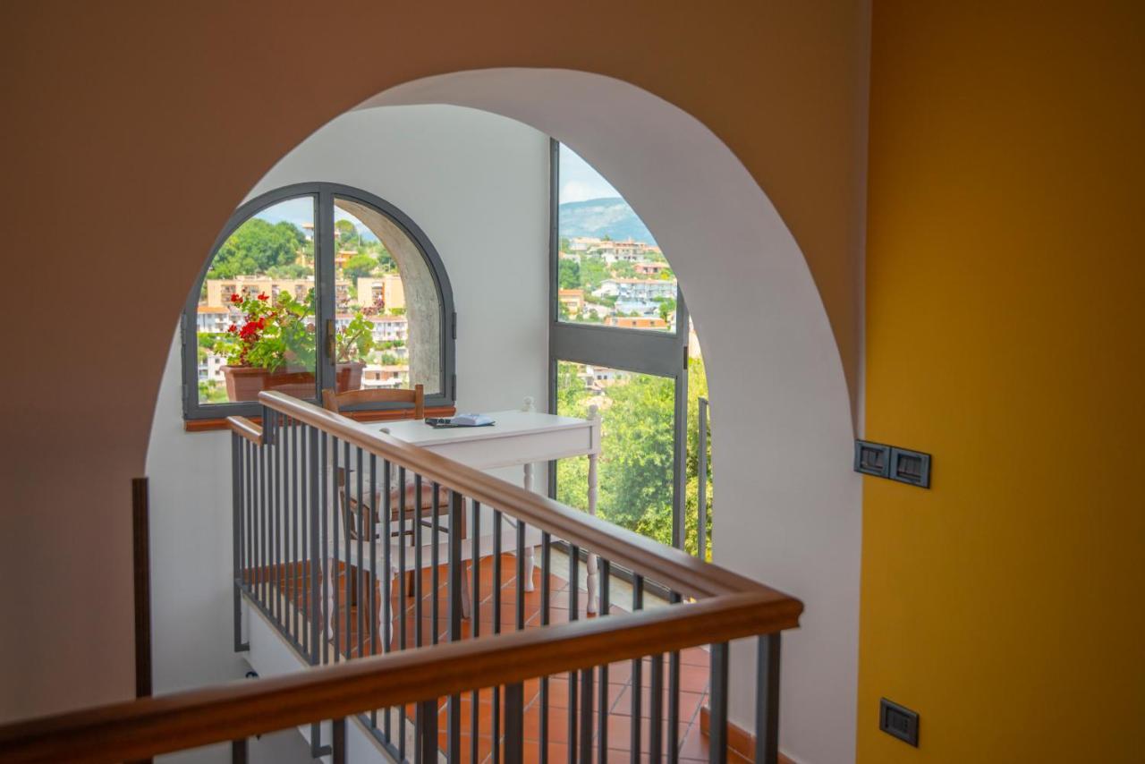 Bed and Breakfast Torre Caetana Minturno Exterior foto